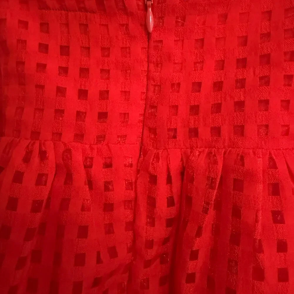 Red - Picture 3 of 3